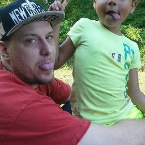 Meet your Posher, Larry